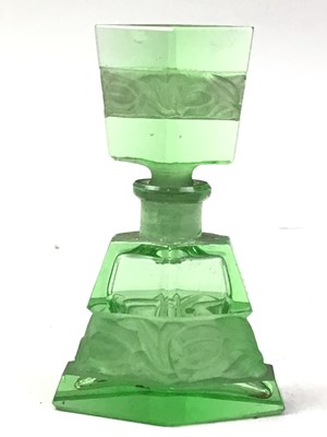 Lot 483 - ART DECO GREEN GLASS PERFUME BOTTLE