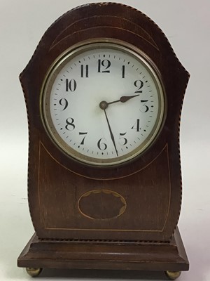 Lot 509 - FRENCH MAHOGANY MANTEL CLOCK WITH DOMED TOP