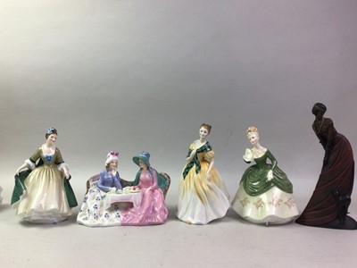 Lot 588 - GROUP OF CERAMIC FIGURES