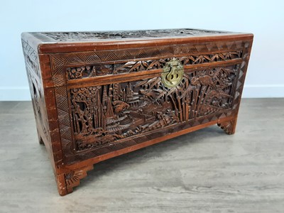 Lot 514 - CHINESE BLANKET CHEST