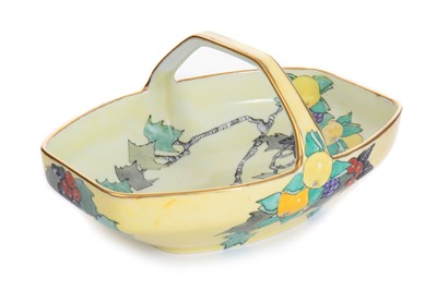 Lot 699 - ELIZABETH MARY WATT (1886-1954), PORCELAIN BASKET