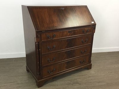 Lot 680 - REPRODUCTION MAHOGANY BUREAU