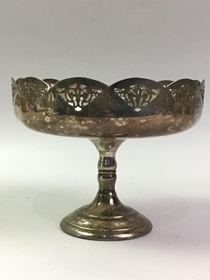 Lot 709 - GROUP OF SILVER PLATED WARE