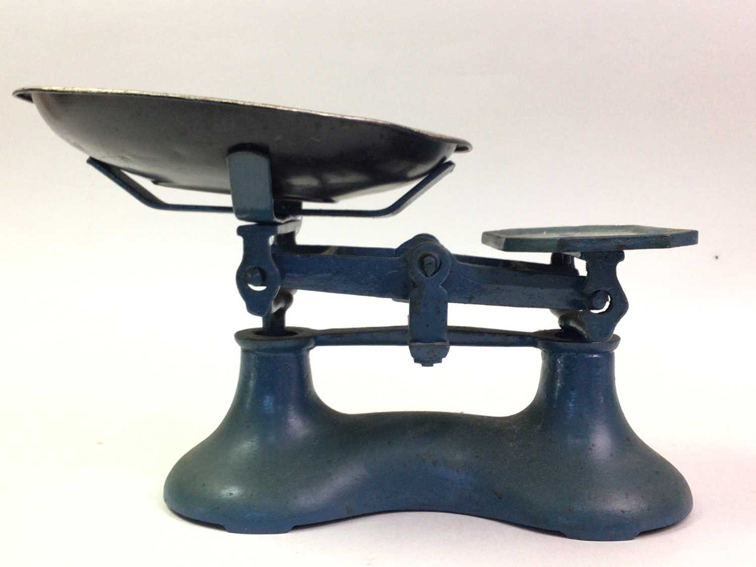 Lot 54 - SET OF KITCHEN SCALES AND WEIGHTS