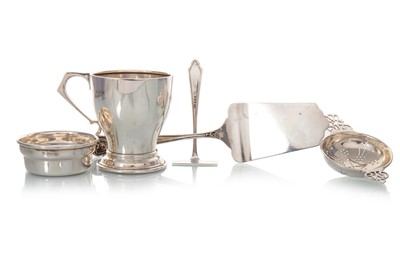 Lot 1024 - SILVER CHRISTENING MUG