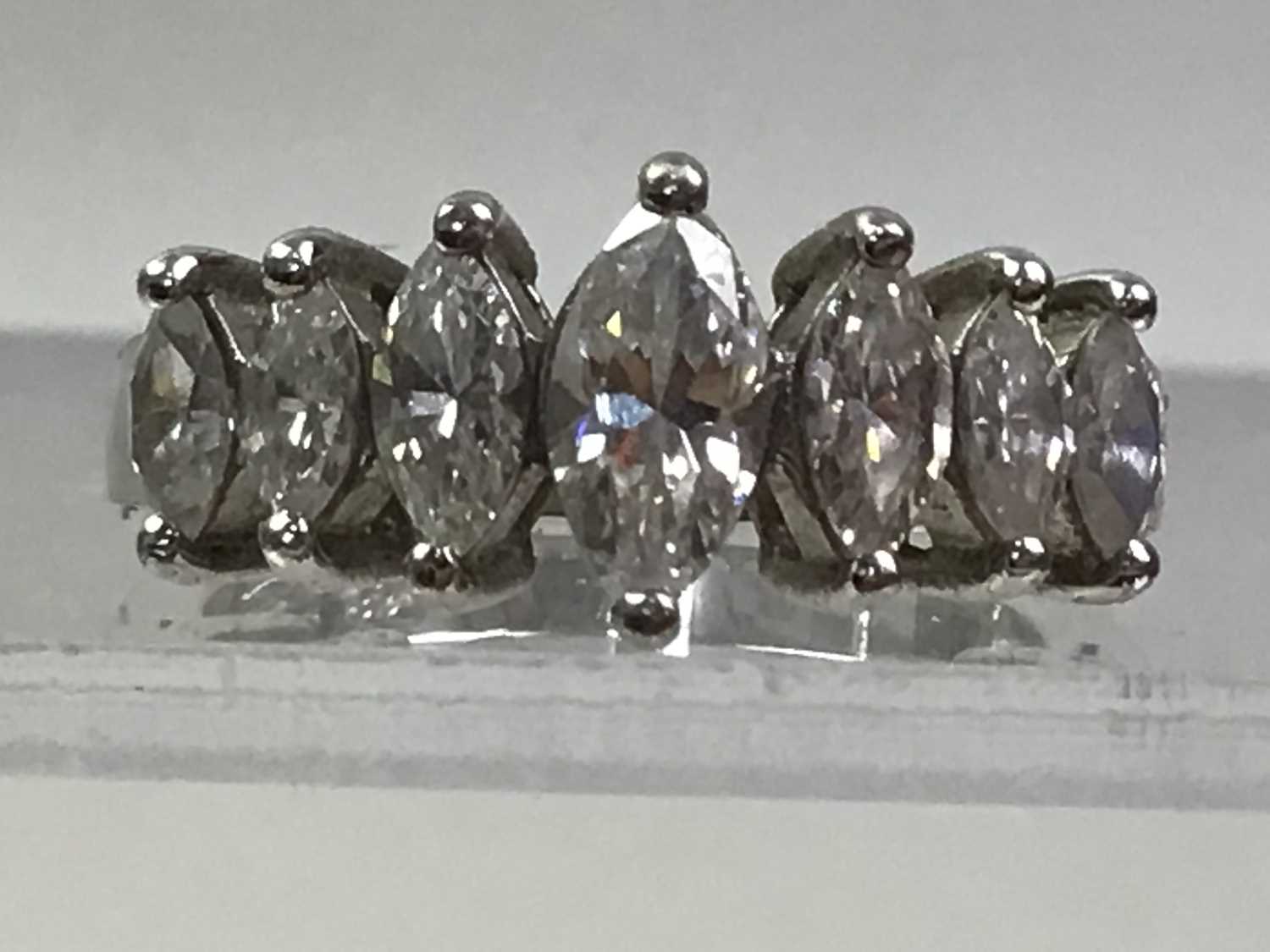 Lot 85 - GROUP OF SILVER AND GEM SET RINGS
