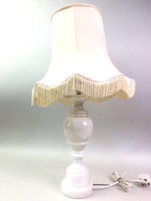 Lot 286 - CERAMIC AND WHITE ONYX TABLE LAMP