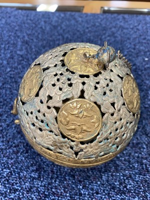 Lot 1478 - CHINESE/TIBETAN WHITE METAL AND BRASS INCENSE HOLDER