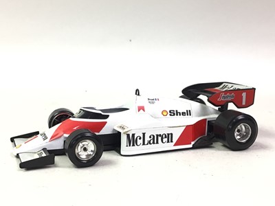 Lot 115 - COLLECTION OF DIECAST AND MODEL VEHICLES