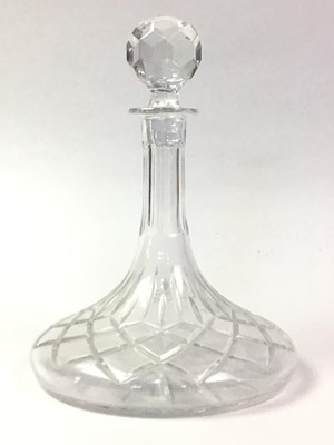Lot 102 - GROUP OF GLASSWARE