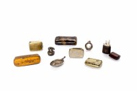 Lot 884 - LOT OF MIXED COLLECTABLES to include snuff...