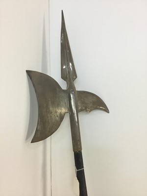 Lot 313 - HALBARD AXE