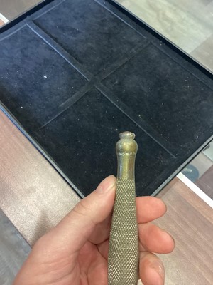 Lot 61 - FAIRBAIRN-SYKES-TYPE  COMMANDO DAGGER