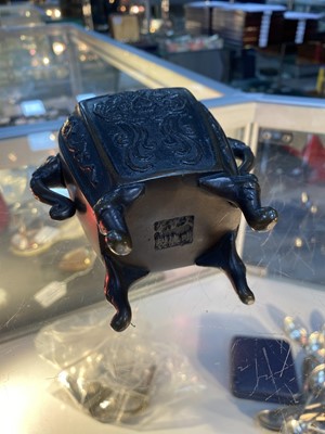 Lot 380 - CHINESE CLOISONNE URN AND COVER