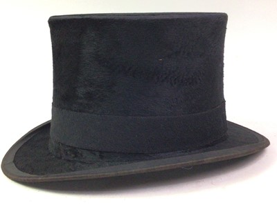 Lot 417 - BLACK TOP HAT IN LEATHER CASE