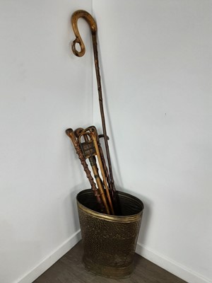 Lot 154 - BRASS STICK STAND