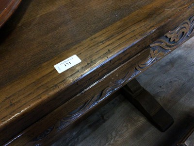 Lot 171 - OAK EXTENDING REFECTORY DINING TABLE