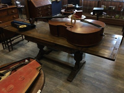 Lot 171 - OAK EXTENDING REFECTORY DINING TABLE