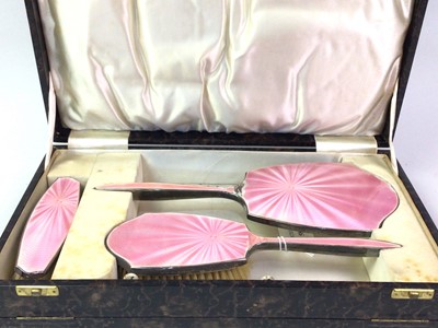 Lot 589 - GEORGE V SILVER AND ENAMEL VANITY SET