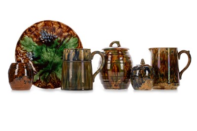 Lot 1269 - GROUP OF MORRISON AND CRAWFORD (ROSSLYN POTTERY) OF KIRKCALDY POTTEYR ITEMS