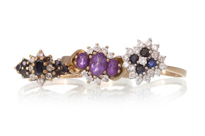 Lot 549 - SIX DRESS RINGS