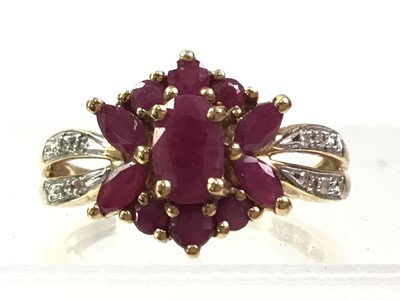 Lot 524 - COLLECTION OF DRESS RINGS