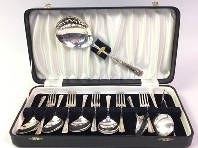 Lot 535 - GROUP OF SILVER PLATED FLATWARE