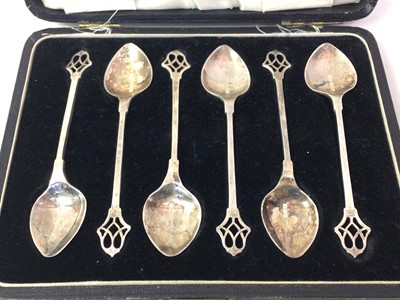 Lot 562 - GROUP OF SILVER