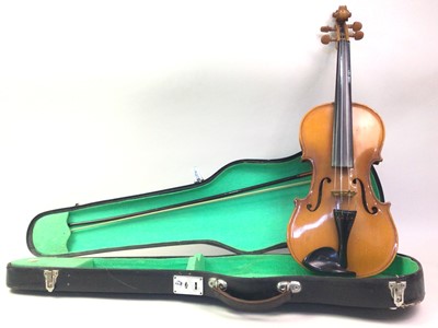 Lot 612 - CHINESE VIOLIN