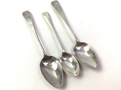 Lot 629 - SET OF EDWARDIAN SILVER SPOONS