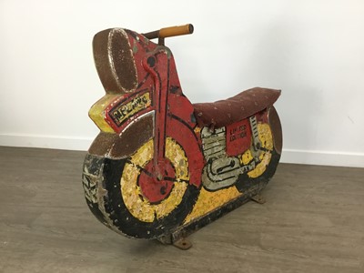 Lot 618 - MAXWELL FAIRGROUND RIDE SPEEDWAY BIKE