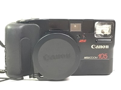 Lot 650 - FOUR DIGITAL CAMERAS