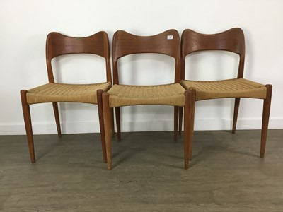 Lot 554 - ARNE HOVMAND-OLSEN FOR MOGENS KOLD, SET OF SIX TEAK DINING CHAIRS