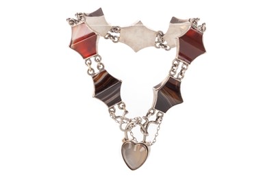 Lot 1134 - SCOTTISH SILVER AGATE BRACELET
