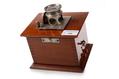 Lot 988 - GILL'S PATENT THREAD COUNTING DEVICE