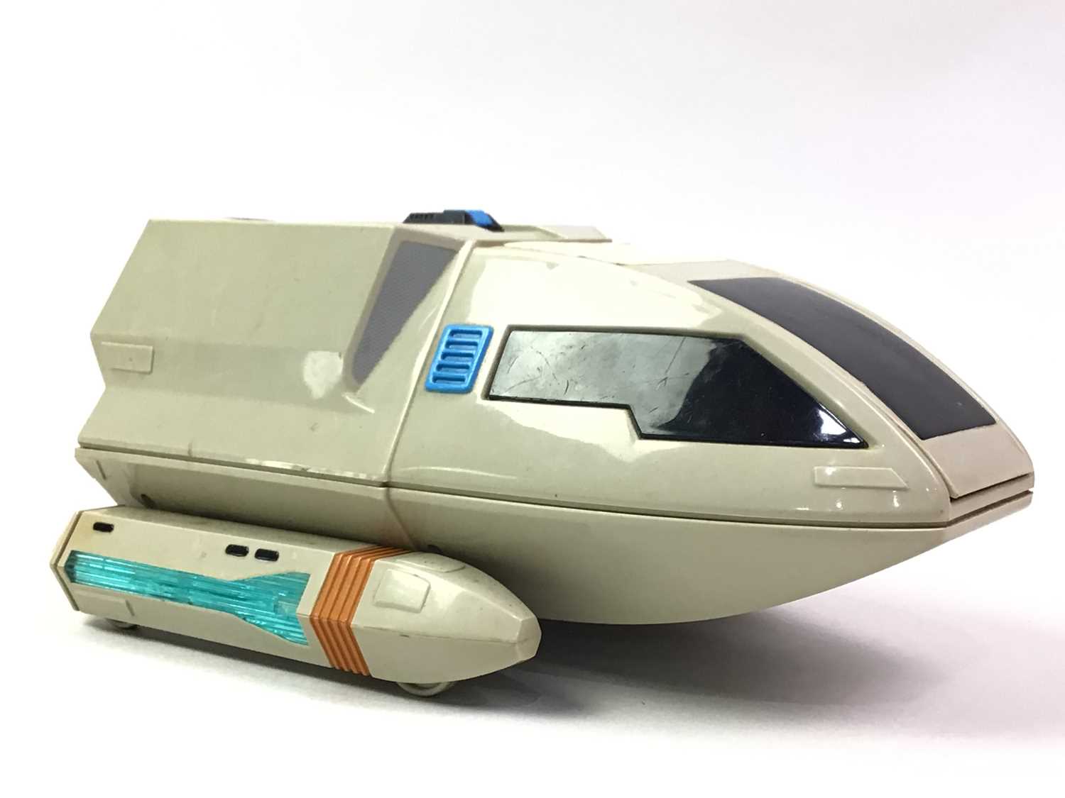 Lot 9 - GROUP OF STAR TREK TOYS