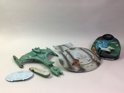 Lot 9 - GROUP OF STAR TREK TOYS