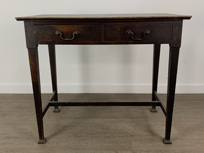 Lot 195 - EDWARDIAN OAK SIDE TABLE