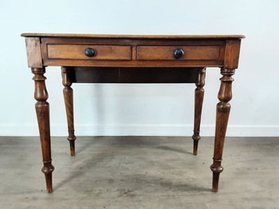 Lot 203 - VICTORIAN MAHOGANY SIDE TABLE