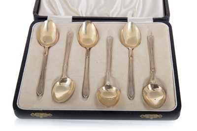 Lot 1145 - SET OF GEORGE V SILVER GILT TEA SPOONS