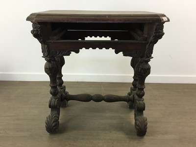 Lot 241 - VICTORIAN OAK CENTRE TABLE