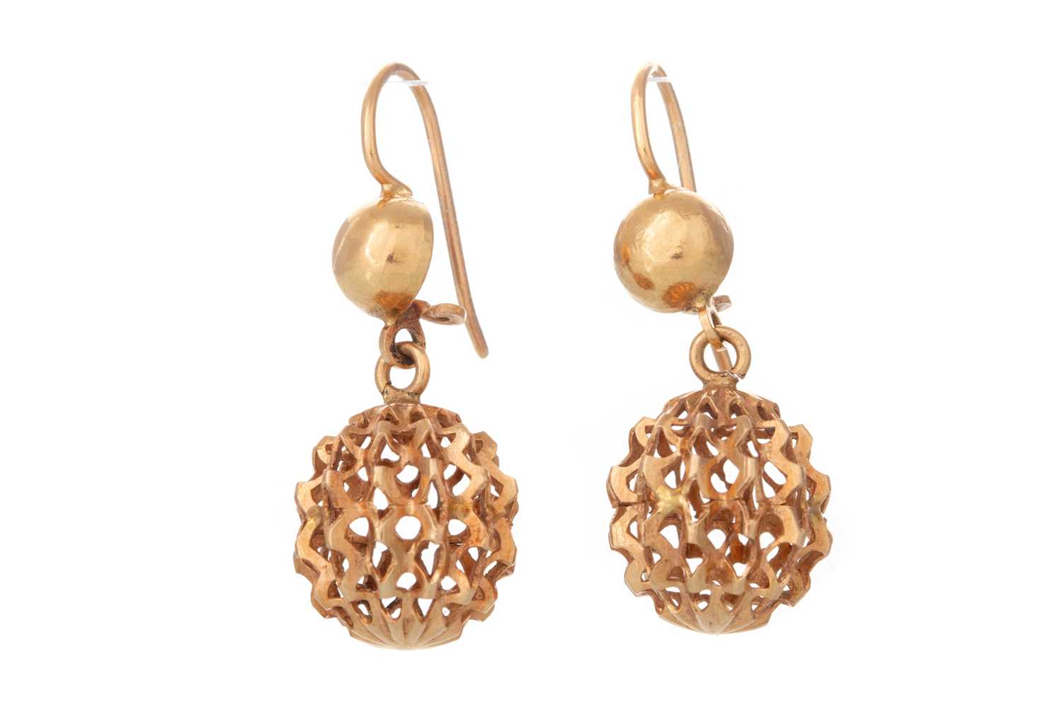 Lot 508 - PAIR OF ITALIAN GOLD EARRINGS