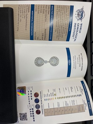 Lot 510 - CERTIFICATED DIAMOND DROP EARRING