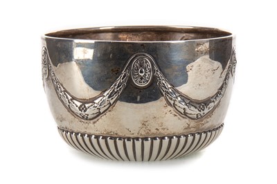 Lot 1152 - VICTORIAN SILVER CIRCULAR BOWL