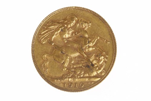 Lot 512 - GOLD SOVEREIGN DATED 1910
