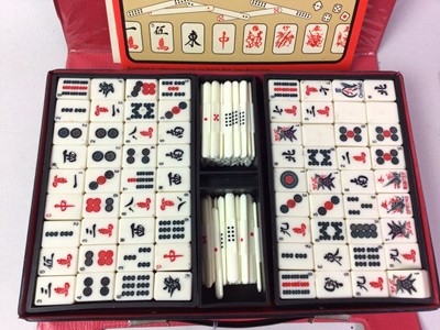 Lot 255 - MAHJONG SET