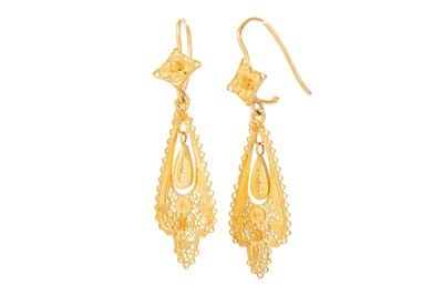 Lot 562 - PAIR OF PIERCED DROP EARRINGS