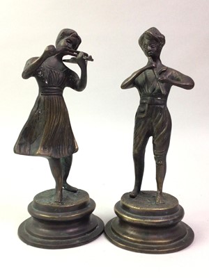 Lot 302 - PAIR OF BRONZE EFFECT FIGURES