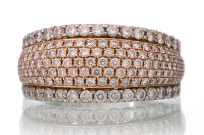 Lot 575 - DIAMOND BAND