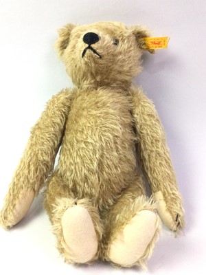 Lot 405 - STEIFF TEDDY BEAR